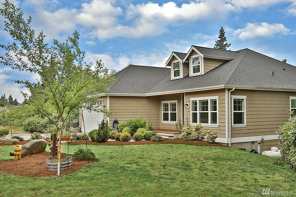 Property Photo:  1881 Twin Oaks Lane  WA 98249 