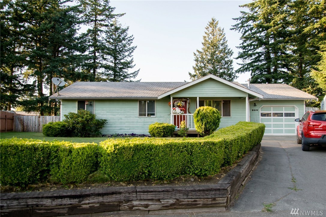 Property Photo:  204 Cashmere Lane  WA 98247 