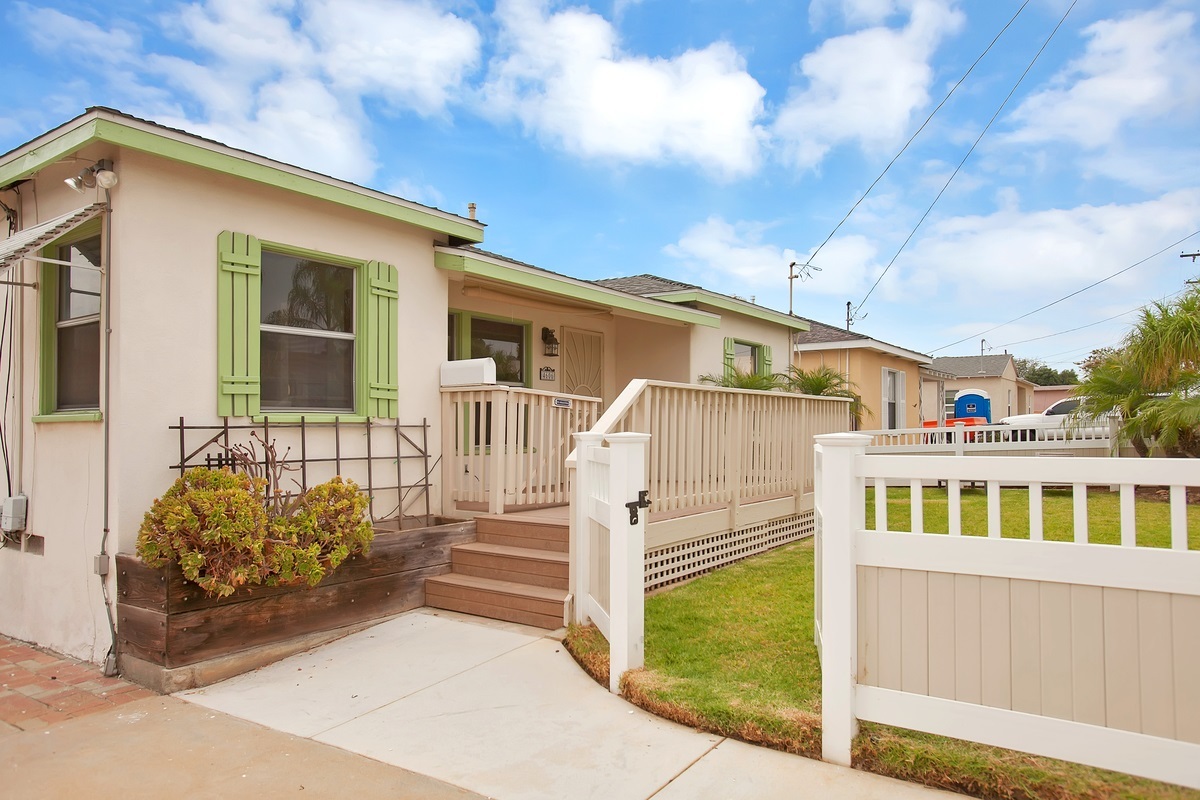 Property Photo: 4606 71st CA 91942