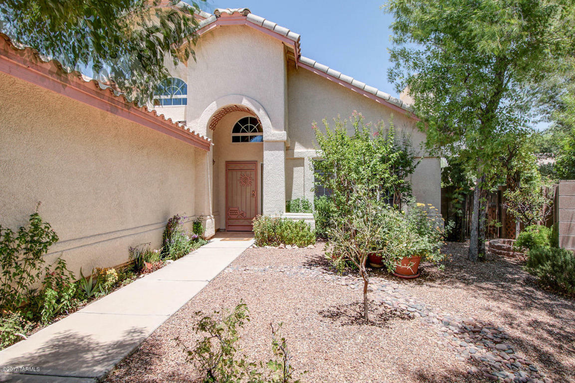 Property Photo:  8860 N Dusk Glow Court  AZ 85704 