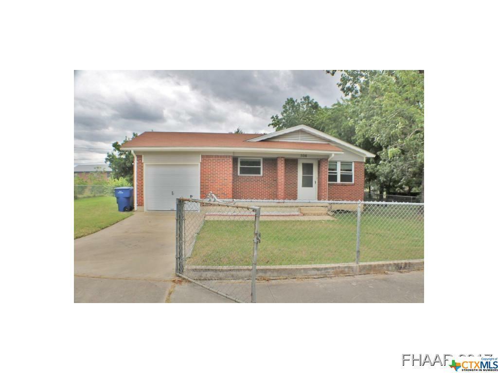 Property Photo:  306 Sherwood Avenue  TX 76522 