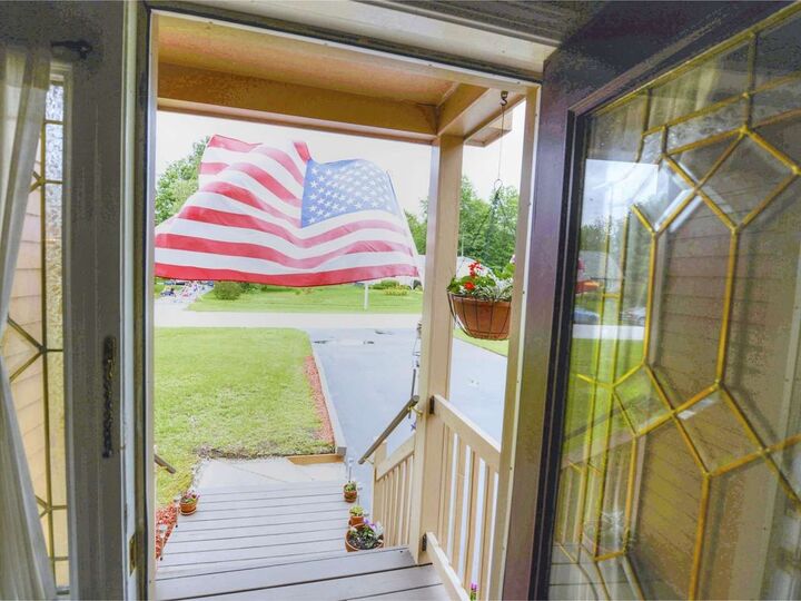 Property Photo: 10 Jones Court VT 05488