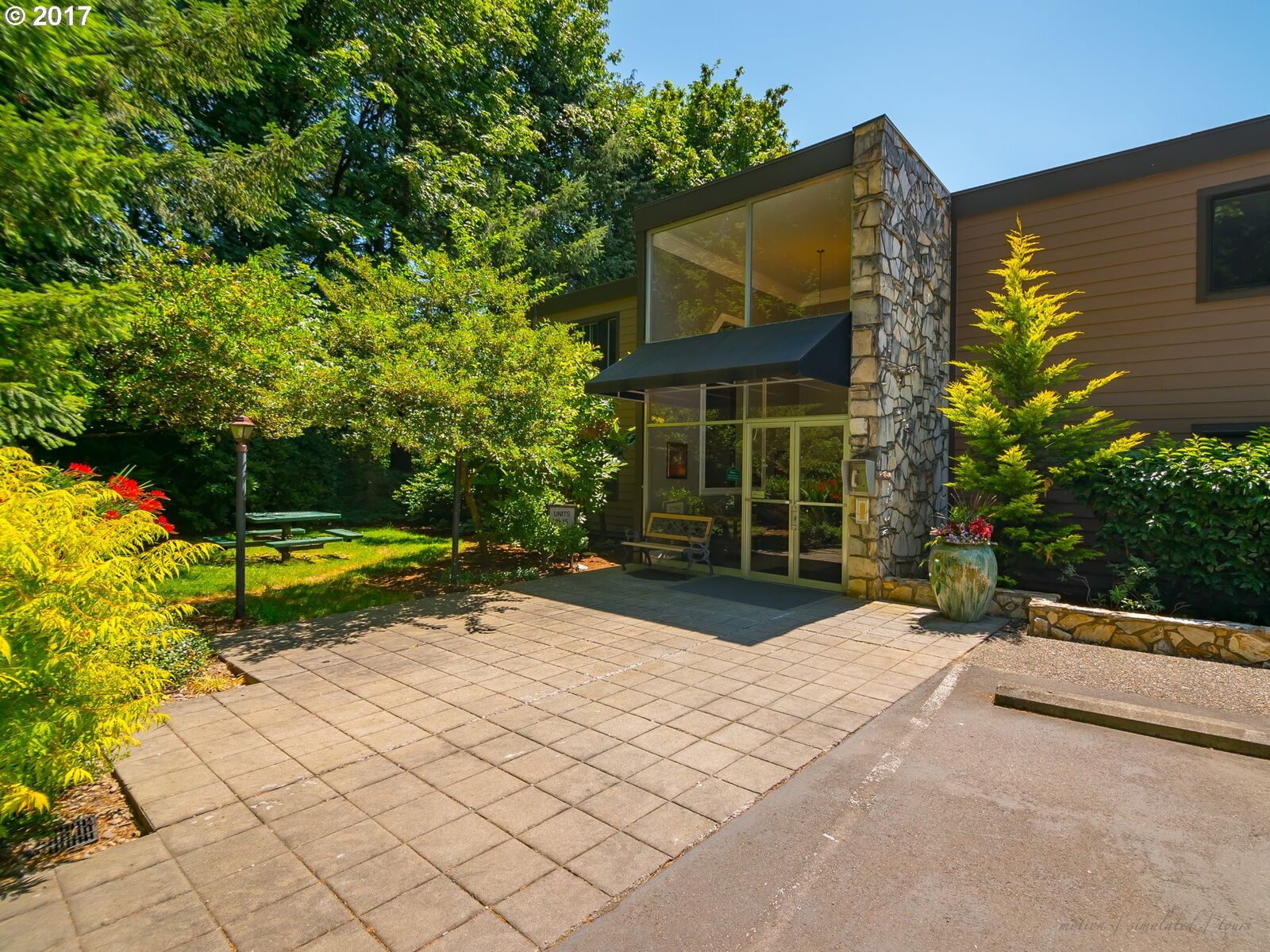 Property Photo: 1500 SW Skyline Blvd 6 OR 97221