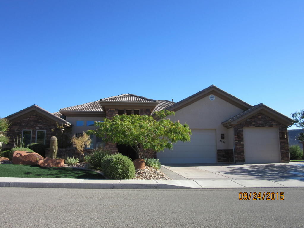 Property Photo:  1902 W Pikes Cir  UT 84770 