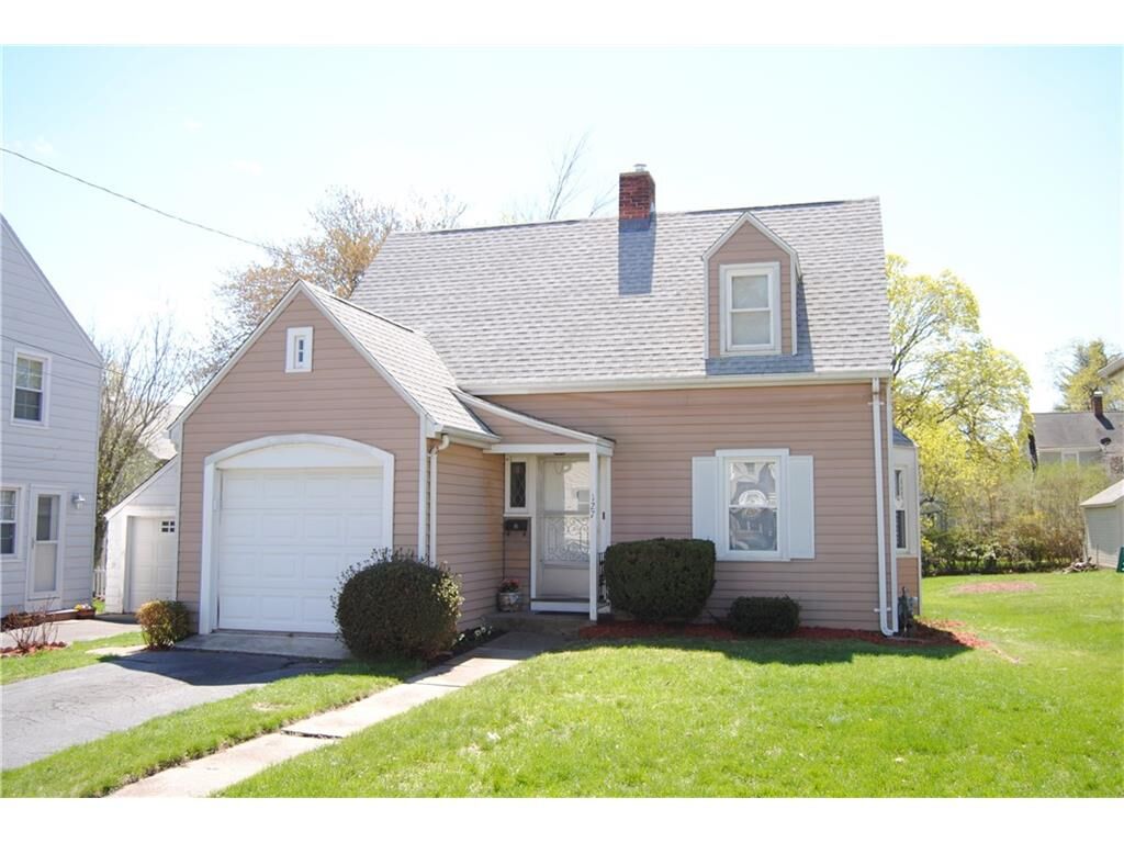 Property Photo:  127 Thomas Street  CT 06119 