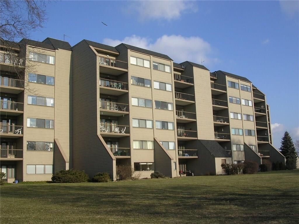 Property Photo: 85 Viscount Drive A61 CT 06460