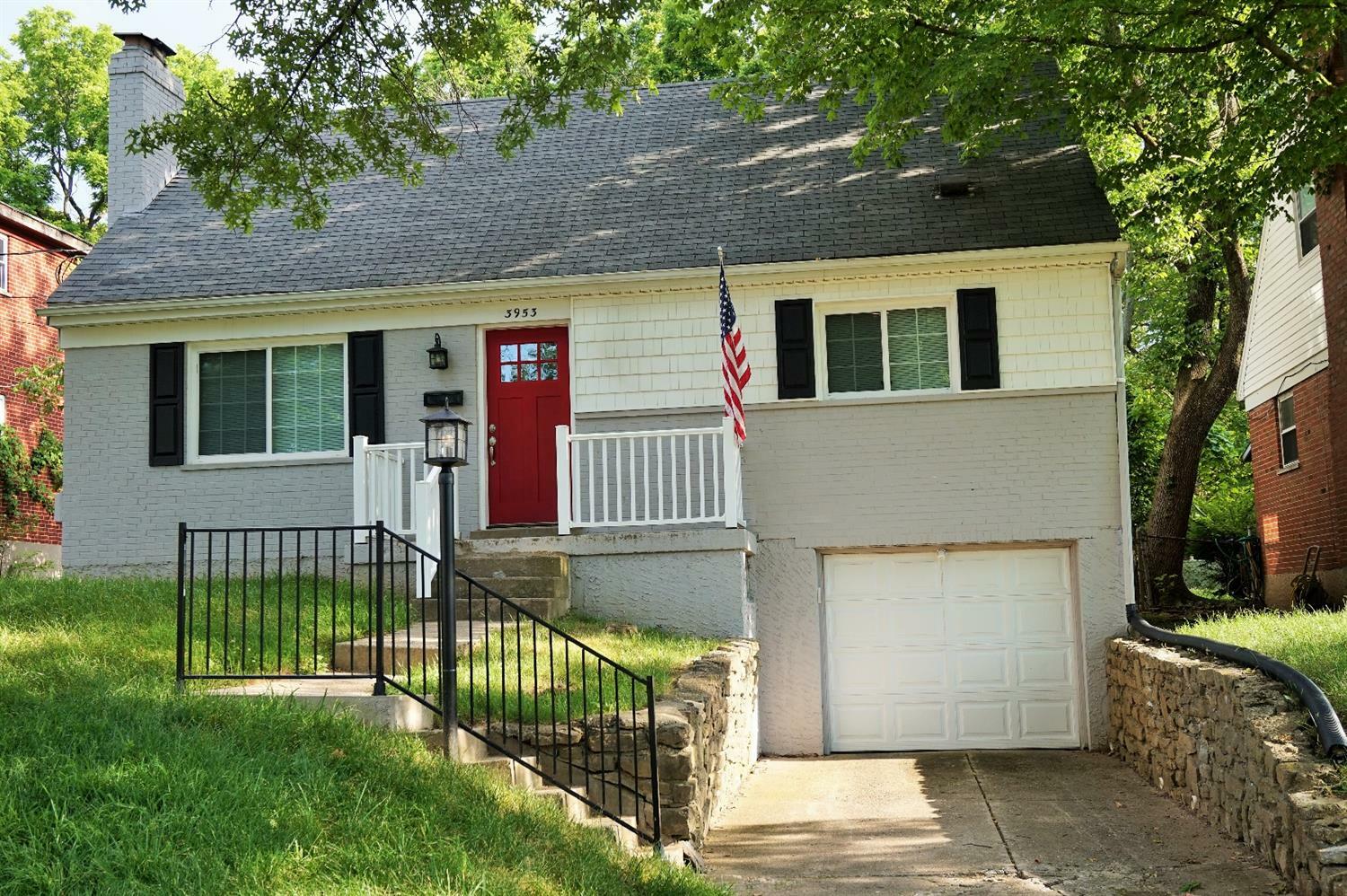 Property Photo:  3953 South Fordham Place  OH 45213 