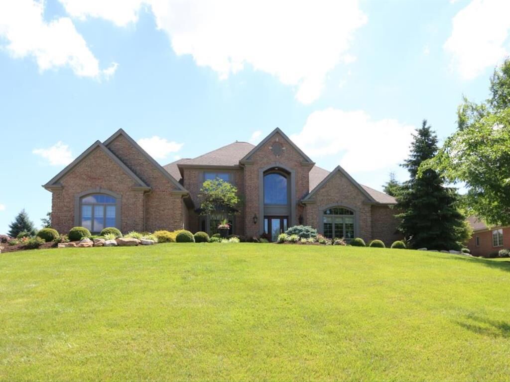 Property Photo: 4986 Stone Lake Drive OH 45039