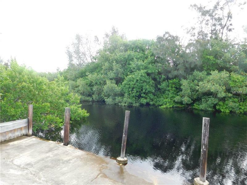 Property Photo:  1921 Settlement Rd 6  FL 34285 