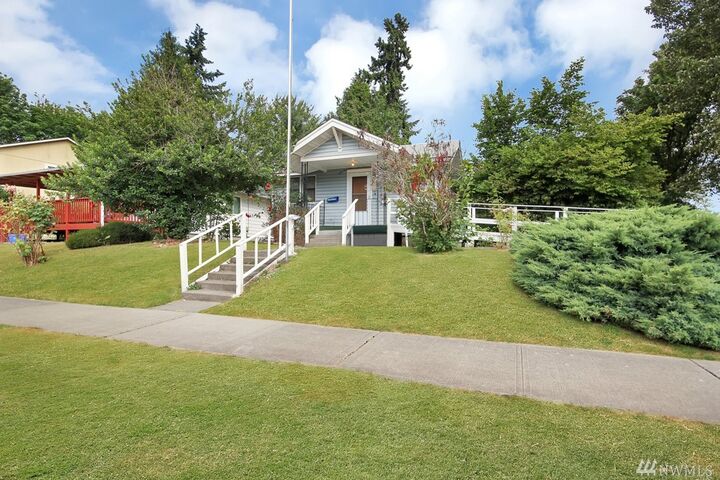 Property Photo:  1845 E 34th St  WA 98404 