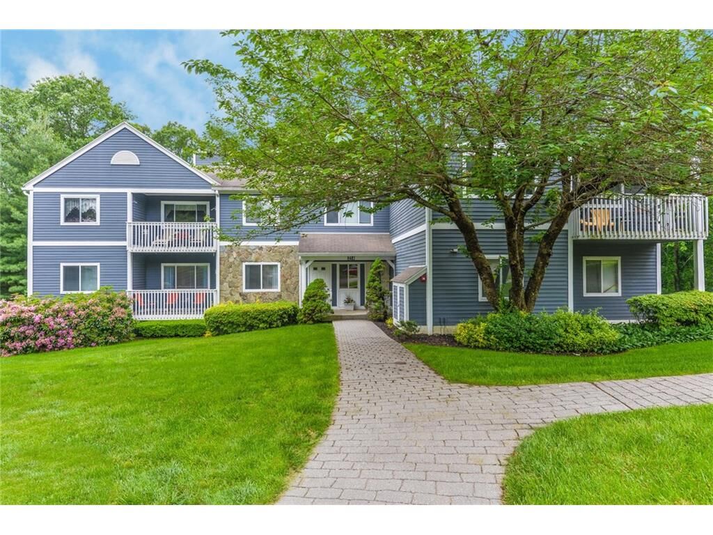 Property Photo: 214A Windgate Circle A CT 06468