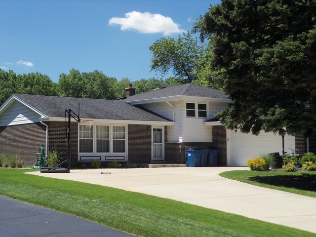 Property Photo:  6825 W Golfview Lane  IL 60463 