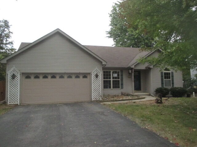 Property Photo: 972 Sarah Street IL 60548