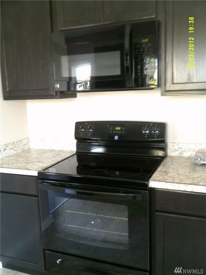 Property Photo: 831 J St WA 98531
