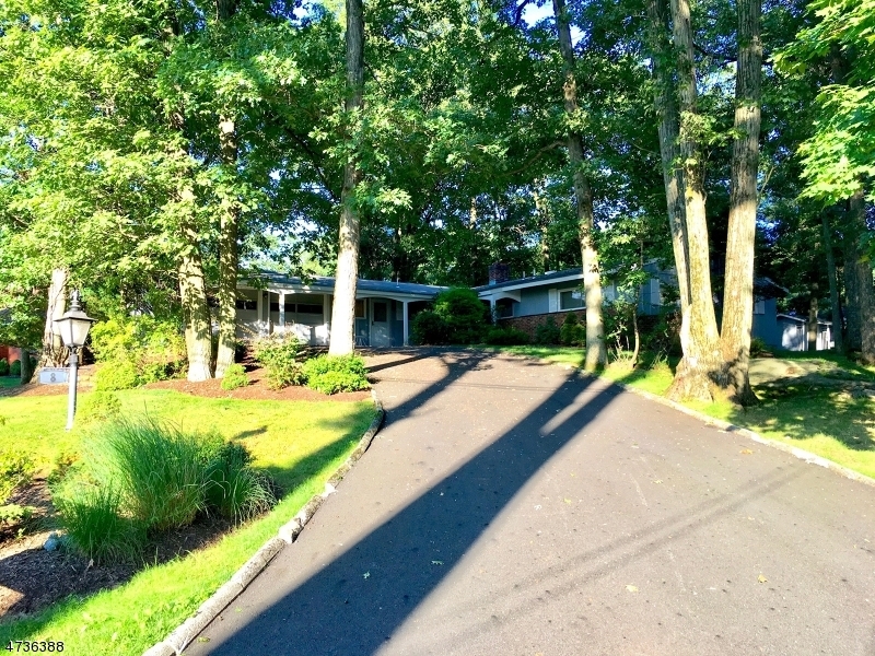 Property Photo: 8 Old Farm Rd NJ 07006