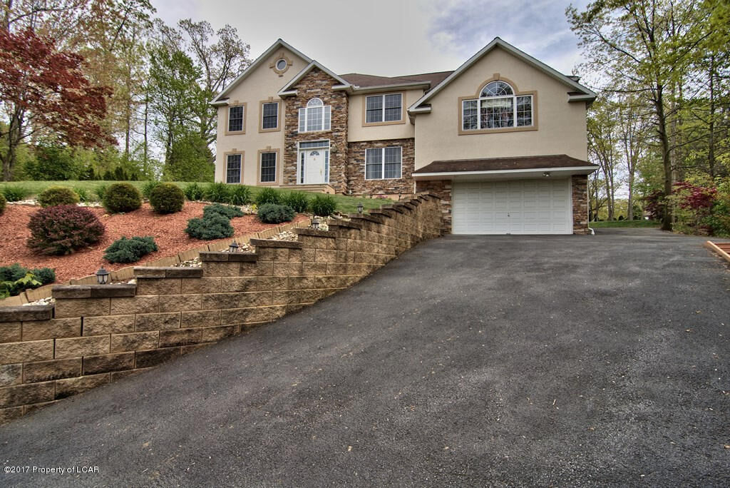 Property Photo:  17 Fairfield Drive  PA 18702 