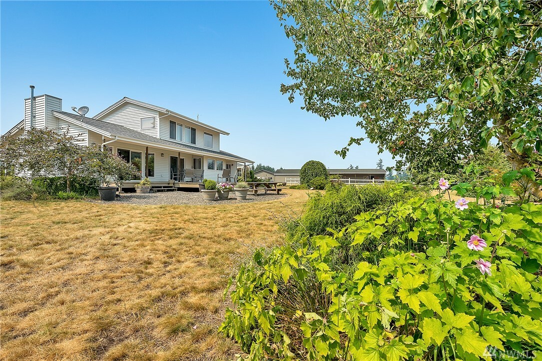 Property Photo:  1061 Central Rd  WA 98247 