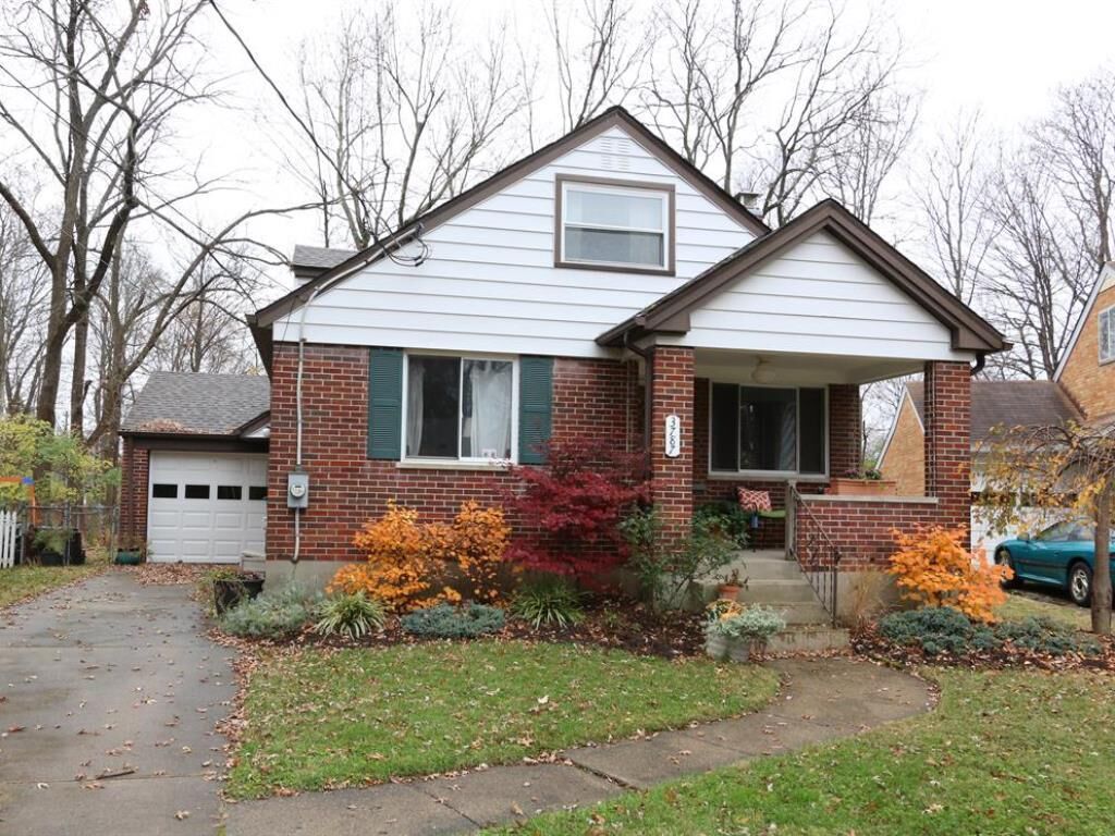 Property Photo: 3787 South Broadlawn Circle OH 45236