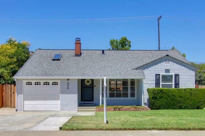 Property Photo:  2305 22nd Avenue  CA 95822 