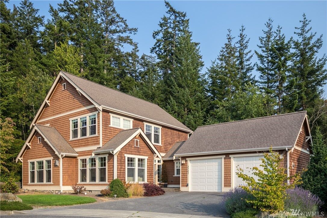 Property Photo:  3707 W 11th St  WA 98221 