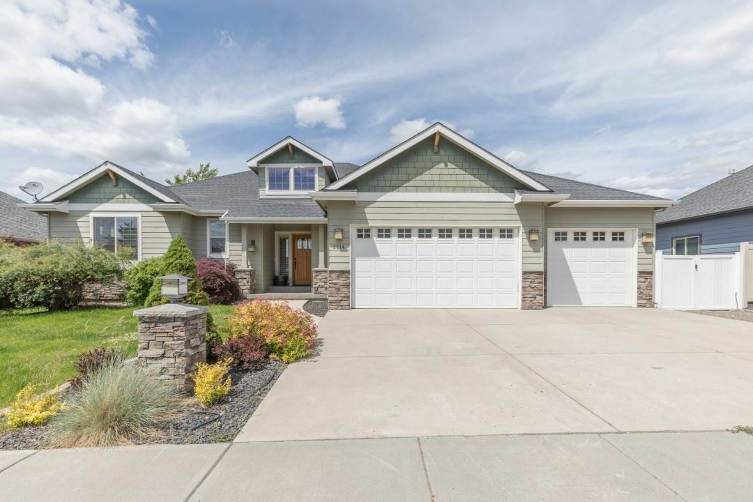 Property Photo: 2614 W Hawthorne Rd WA 99208