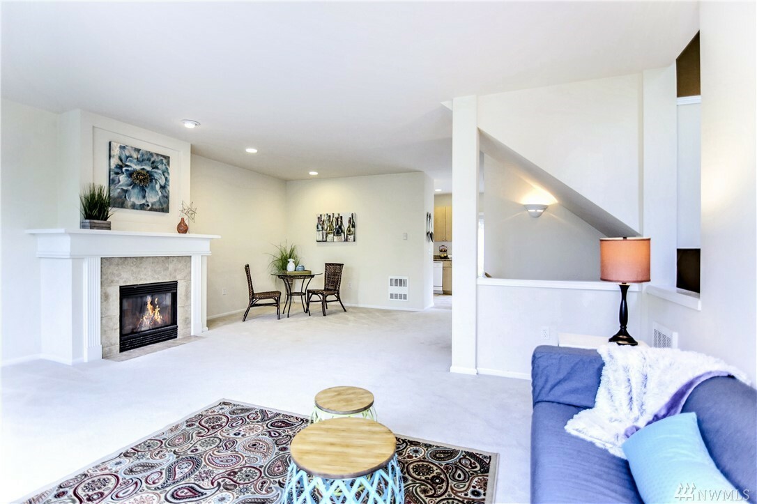 Property Photo: 4740 Lake Place S WA 98055