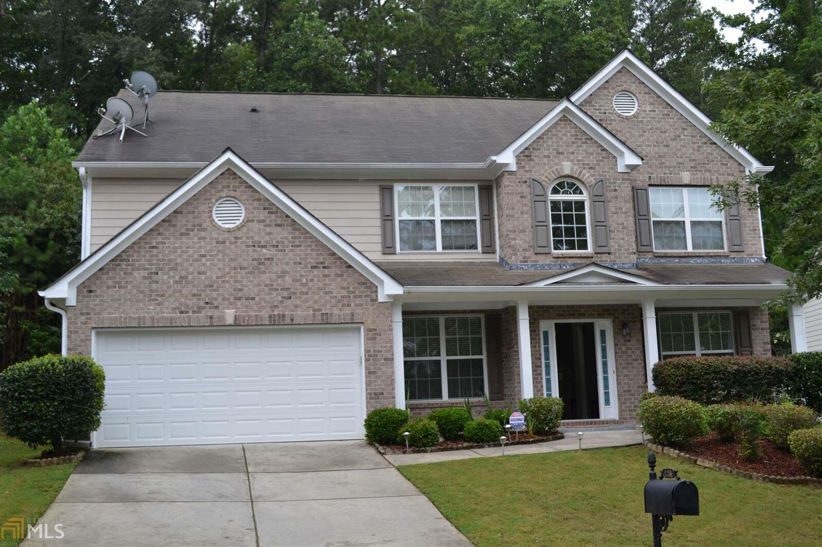 Property Photo:  2154 Longmont Drive  GA 30044 