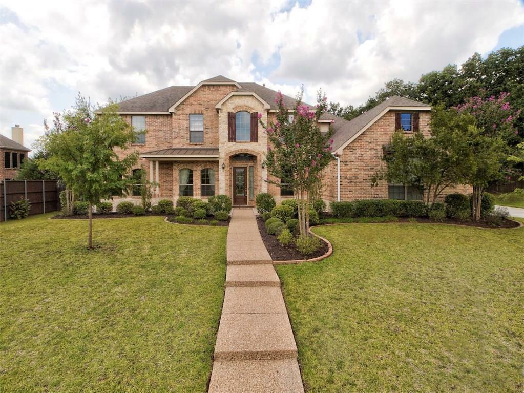 Property Photo: 914 Siena Drive TX 76092