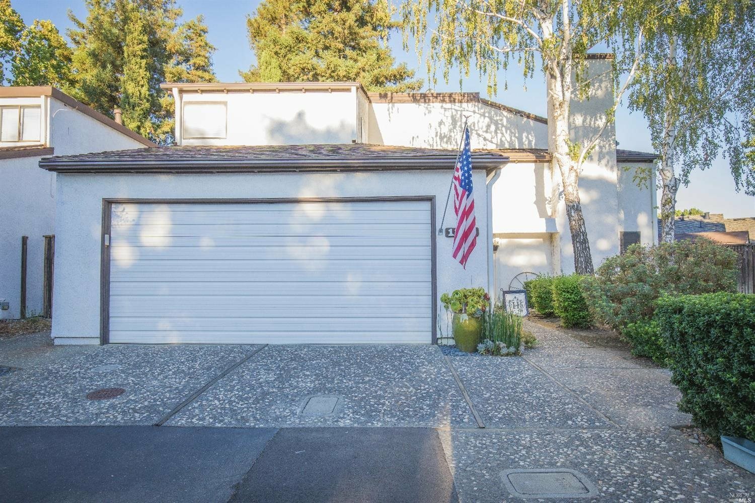 Property Photo:  1251 Redwood Court  CA 95620 