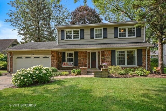 Property Photo: 1228 Jane Avenue IL 60540