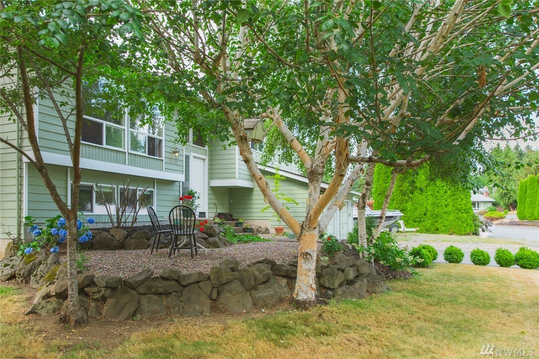 Property Photo:  32501 112th SE  WA 98092 