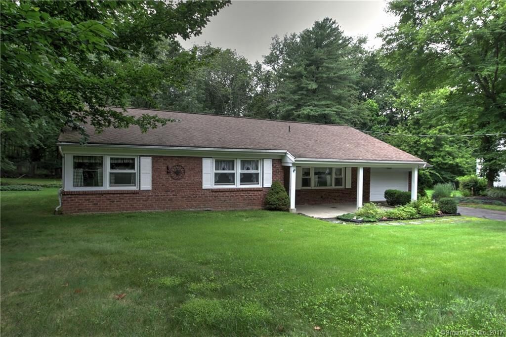 Property Photo: 226 Knollwood Drive CT 06515