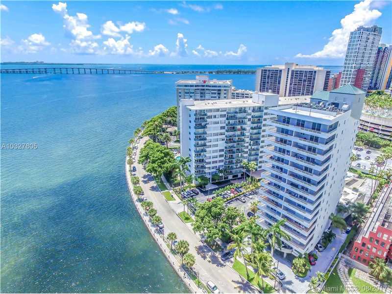 Property Photo: 1402 Brickell Bay Dr 1001 FL 33131