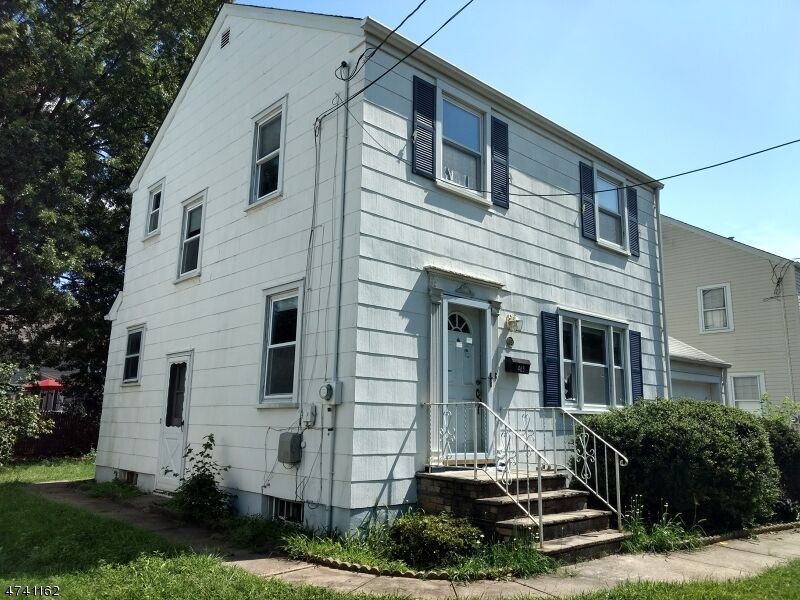 Property Photo: 465 Stratford Rd NJ 07083
