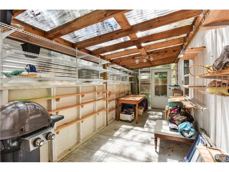 Property Photo: 203 W 18th Street FL 32771