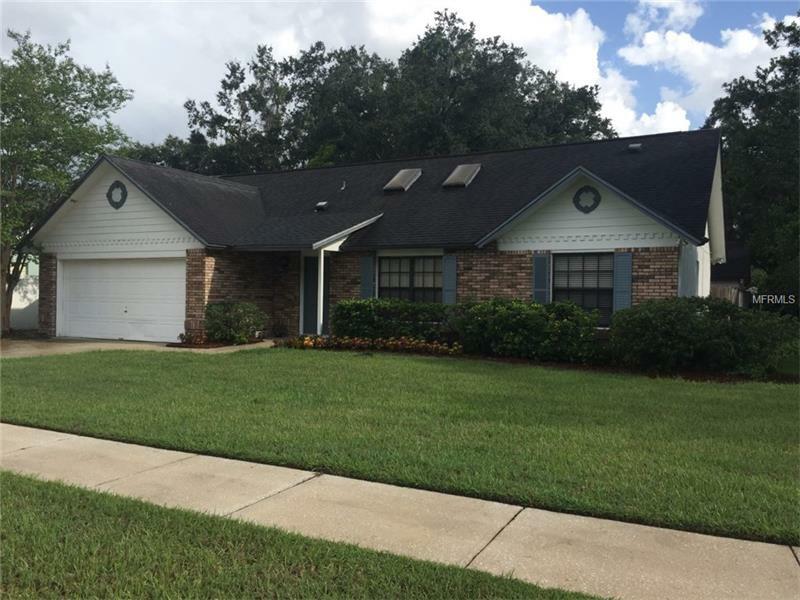 Property Photo:  7200 Silver Place  FL 32792 