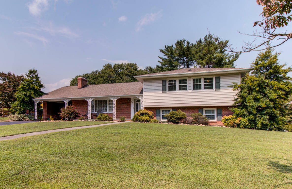 Property Photo:  3451 Overbrook Dr SW  VA 24018 