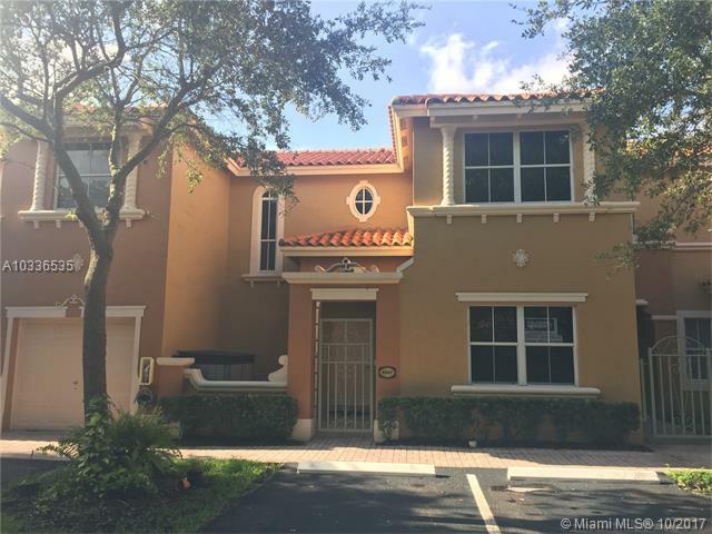 Property Photo: 8424 NW 141st Ln 4307 FL 33016
