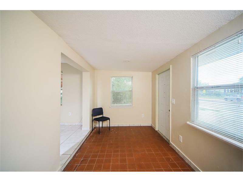 Property Photo: 1019 S Tuttle Avenue FL 34237