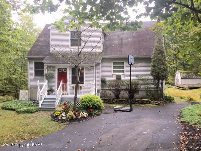 Property Photo:  432 Iroquois Rd  PA 18325 