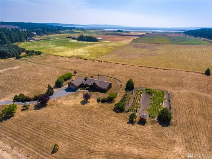 Property Photo:  909 Patmore Rd  WA 98239 