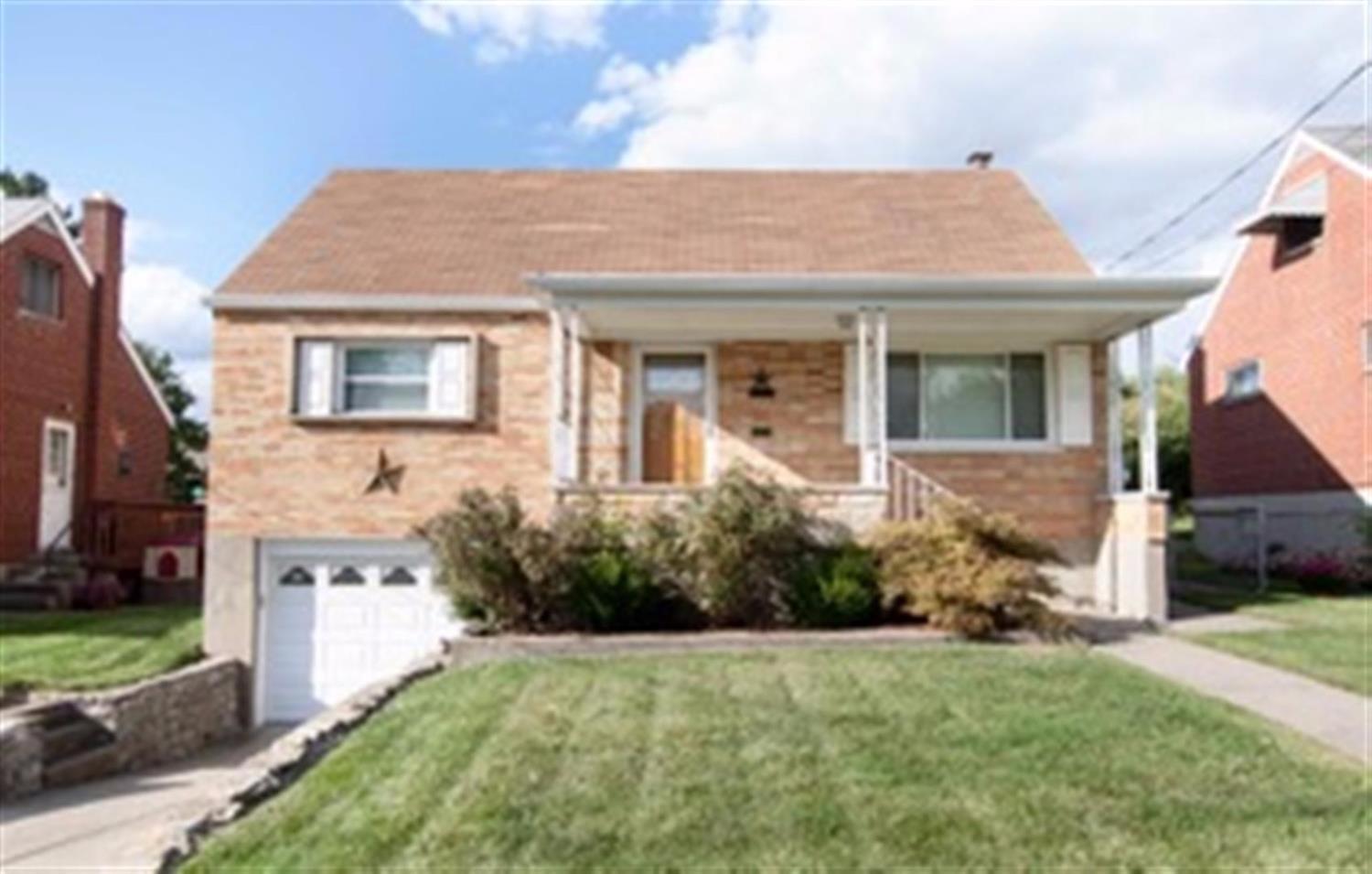 Property Photo: 5768 Green Acres Court OH 45248