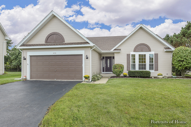 Property Photo:  638 Briarwood Lane  IL 60543 