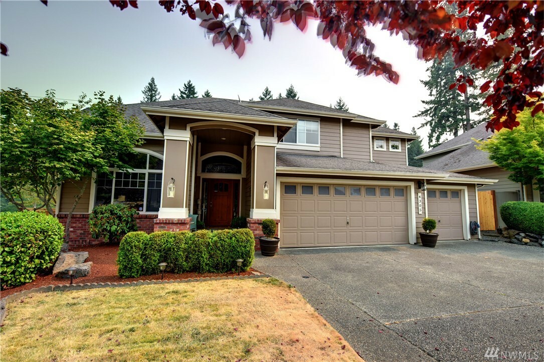 Property Photo:  4305 114th St SE  WA 98208 