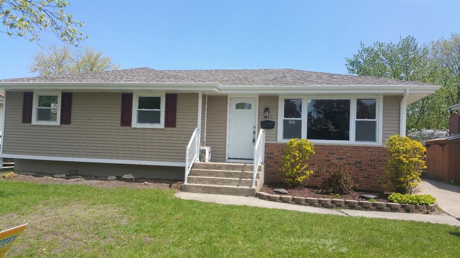 Property Photo: 1015 Jackson Avenue IN 46311