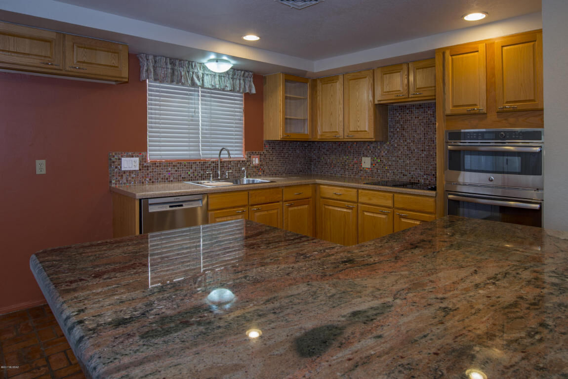 Property Photo:  431 N Bonanza  AZ 85748 