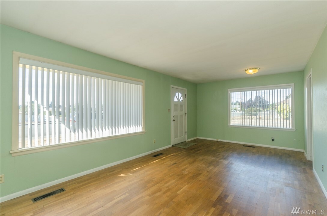 Property Photo: 1430 Johnson Rd WA 98531