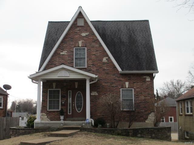 Property Photo:  707 Water Street   63301 