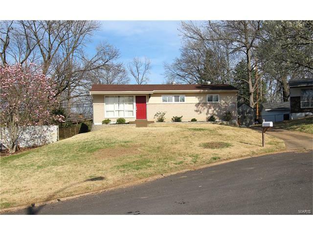 Property Photo: 1220 Fernleaf Drive MO 63126