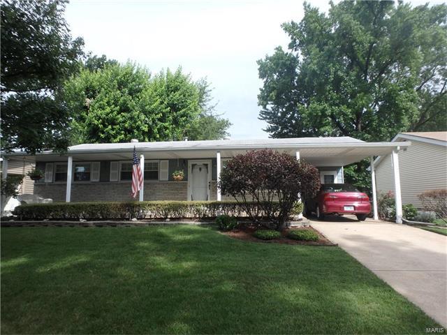 Property Photo: 1485 Angelus Drive MO 63031